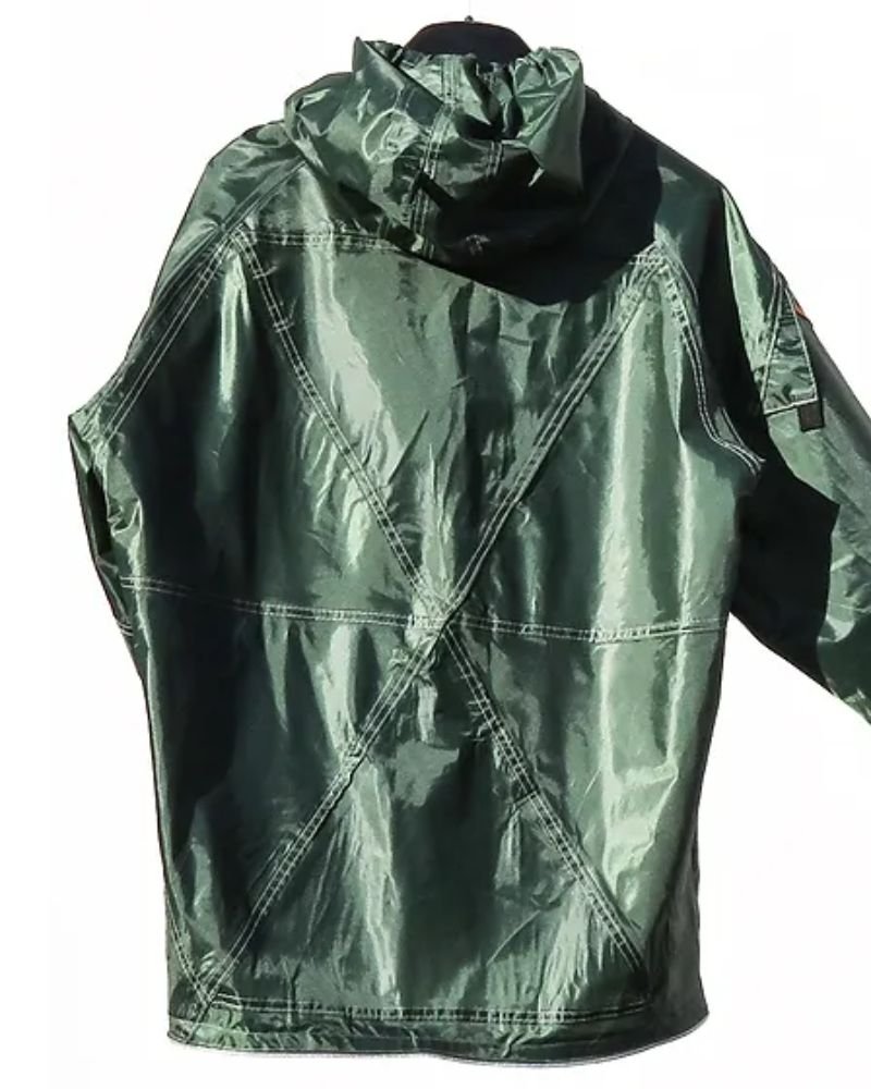 waterproof jacket is designed for easy